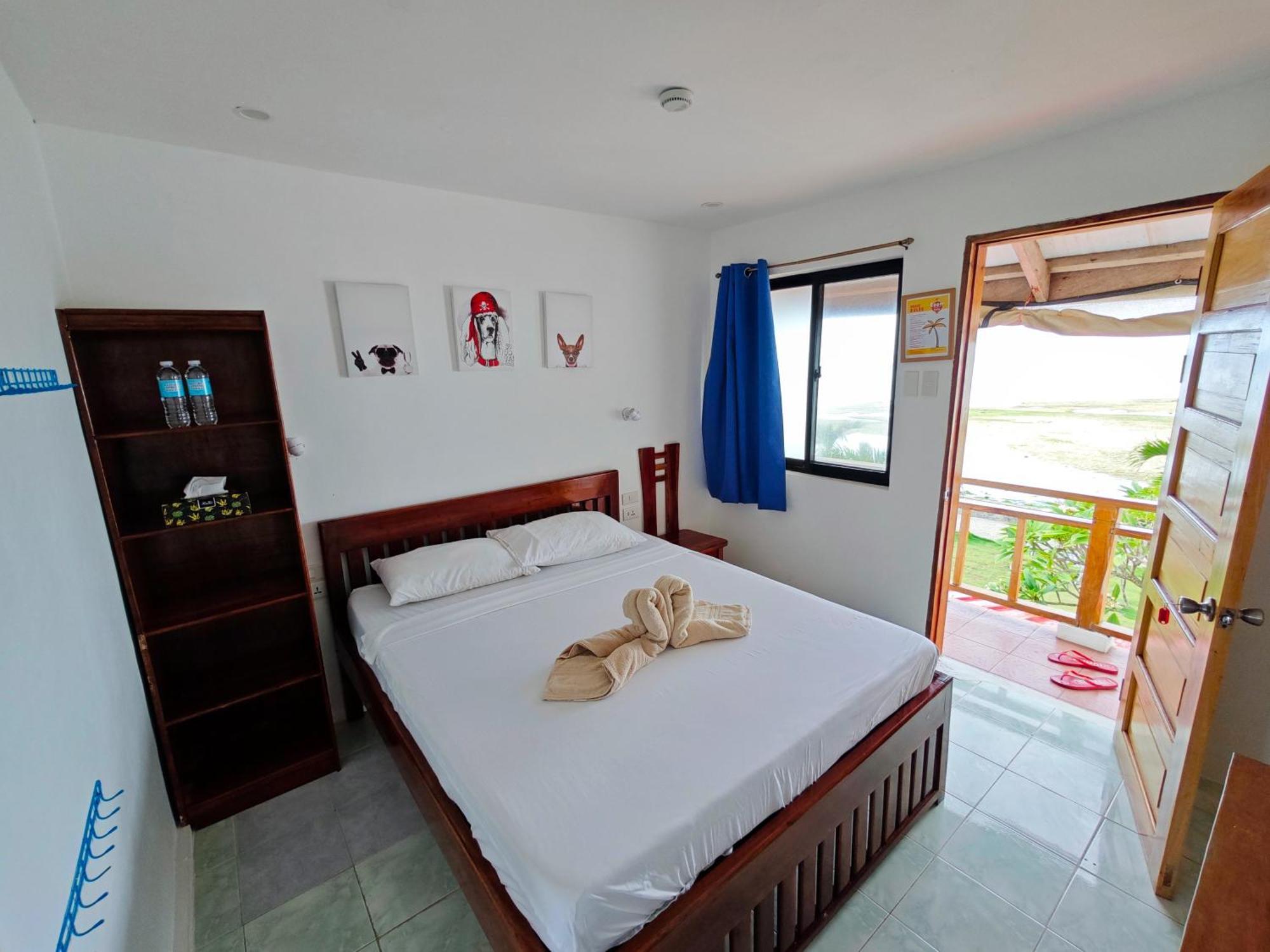 Room-Cola Inn Siquijor Dış mekan fotoğraf