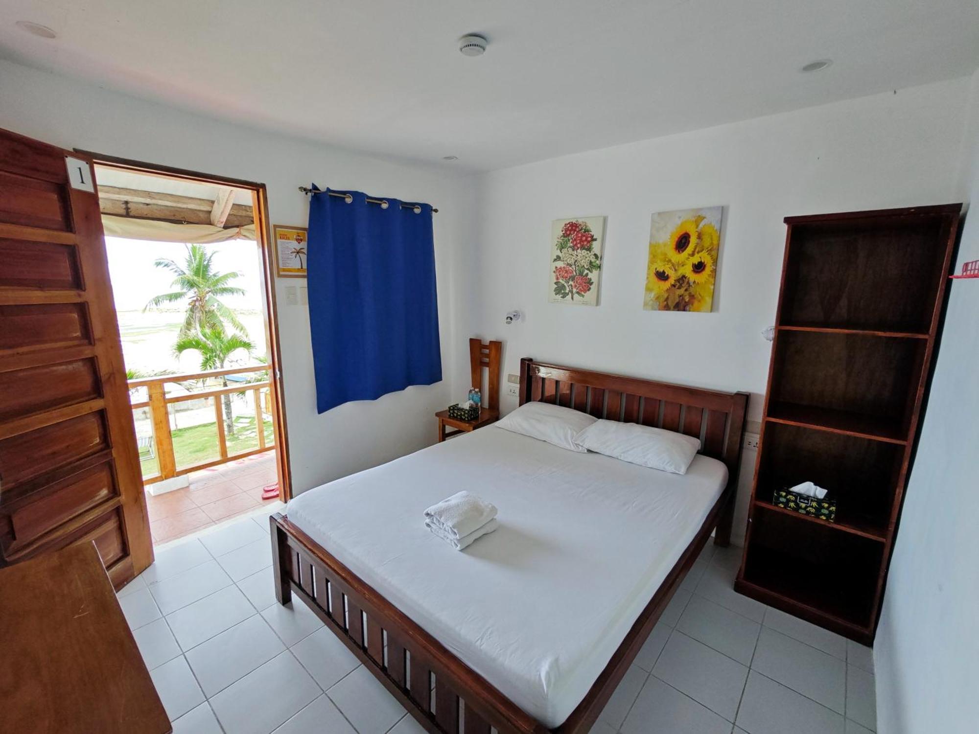 Room-Cola Inn Siquijor Dış mekan fotoğraf