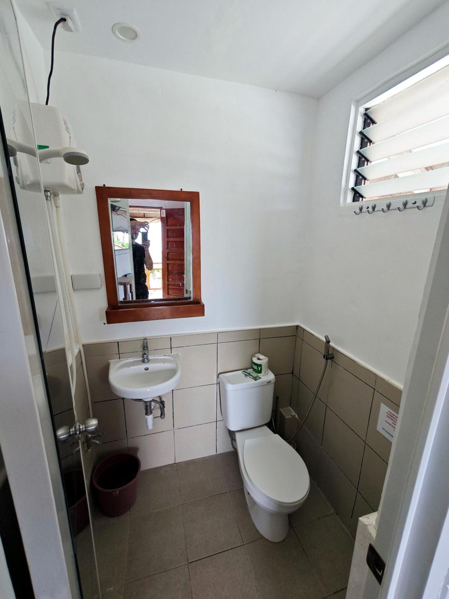 Room-Cola Inn Siquijor Dış mekan fotoğraf